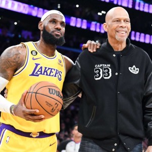 米兰体育-又一项历史第一！詹姆斯只差11球超天勾 多项数据进湖人队史前十